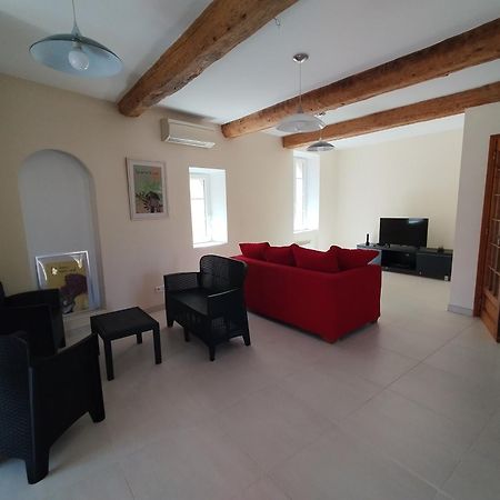 Les 27 Villa Ginestas Bagian luar foto